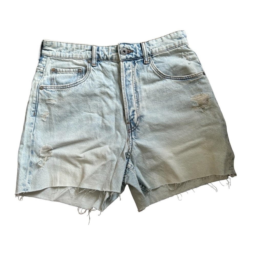 Light wash denim shorts